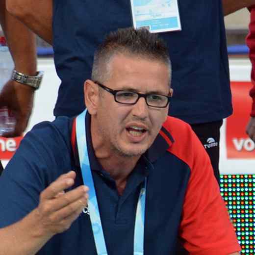 https://www.ndrowing.com/wp-content/uploads/2017/10/team_coach_01.jpg